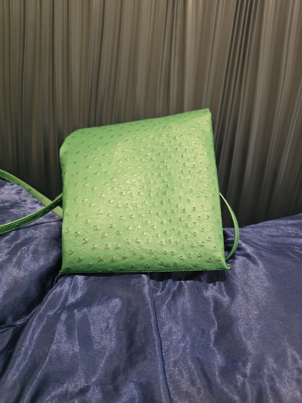 Rudiments Emerald Green Lunch Crossbody Bag - Picture 2 of 8